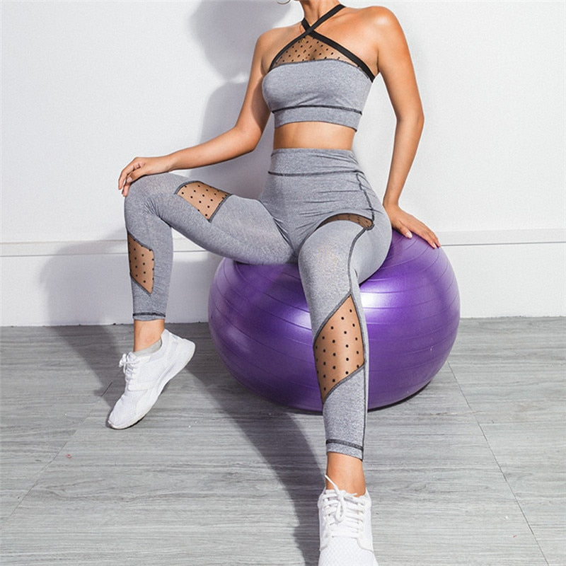 Cut -it-out Jogging Set